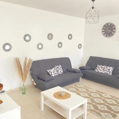 Vakantiehuis Maison Individuelle Confort Terrasse Exterieur Proche Parc Asterix, Aeroport Roissy Cdg, Paris, Disney, Chateau De Chantilly