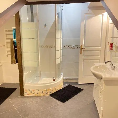 Maison Individuelle Confort Terrasse Exterieur Proche Parc Asterix, Aeroport Roissy Cdg, Paris, Disney, Chateau De Chantilly Vakantiehuis La Chapelle-en-Serval