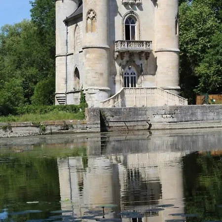 Dom wakacyjny Maison Individuelle Confort Terrasse Exterieur Proche Parc Asterix, Aeroport Roissy Cdg, Paris, Disney, Chateau De Chantilly La Chapelle-en-Serval