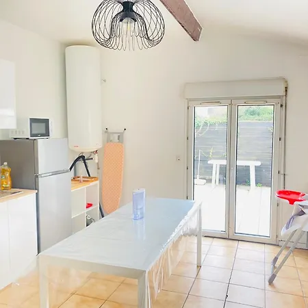 Holiday home Maison Individuelle Confort Terrasse Exterieur Proche Parc Asterix, Aeroport Roissy Cdg, Paris, Disney, Chateau De Chantilly *