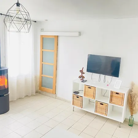 Vakantiehuis Maison Individuelle Confort Terrasse Exterieur Proche Parc Asterix, Aeroport Roissy Cdg, Paris, Disney, Chateau De Chantilly La Chapelle-en-Serval